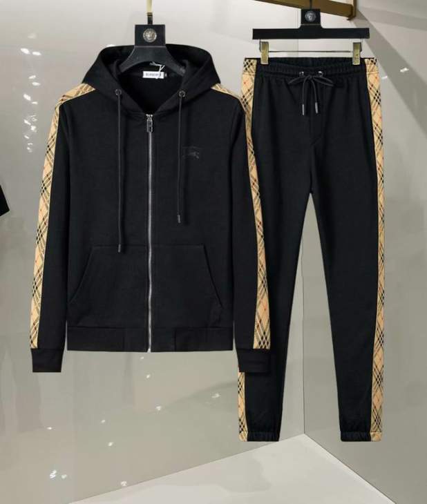 Picture of Burberry Sweater Suits _SKUBurberryM-3XL12yr30137301